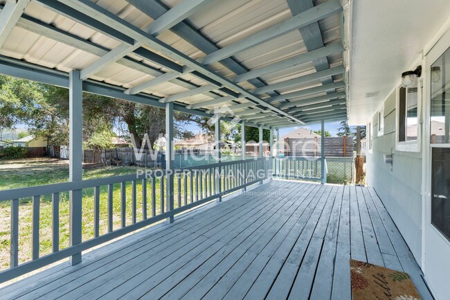 Building Photo - Welcome to this charming 3-bedroom, 1-bath...