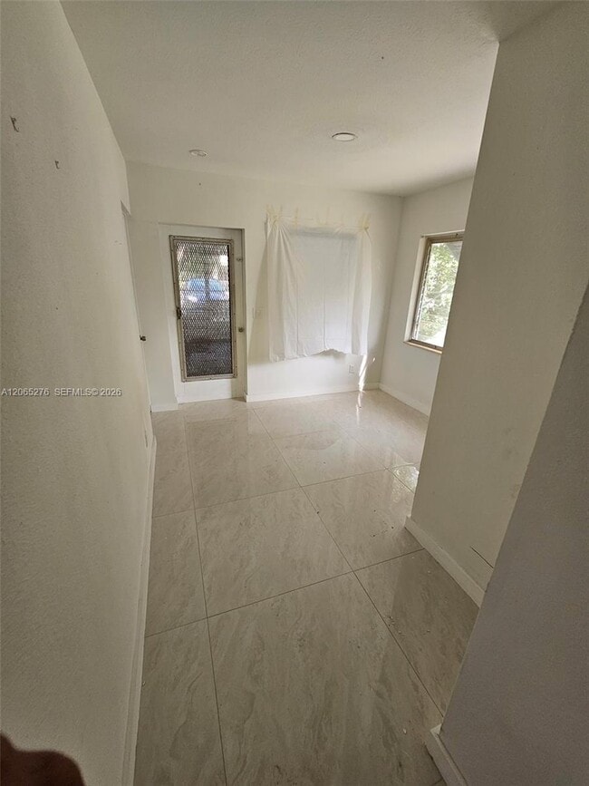 Building Photo - 4473 Parmely St