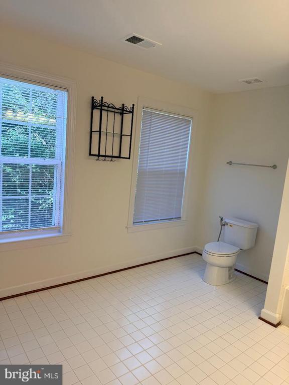 Building Photo - 8140 Gilroy Dr