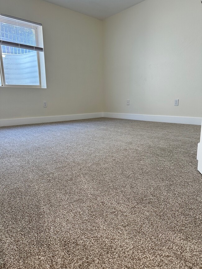 Building Photo - 228 Delgada Ln