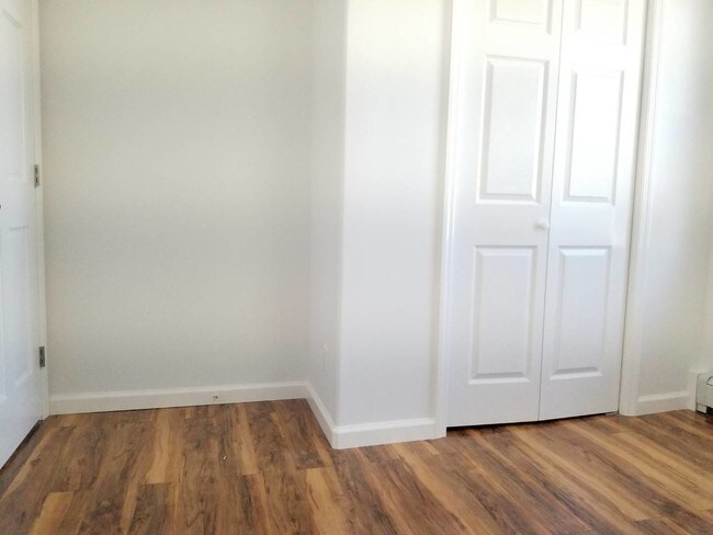 Building Photo - 41 Bevy Ct