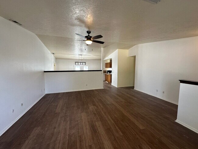 Building Photo - 3059 Bayberry Cir