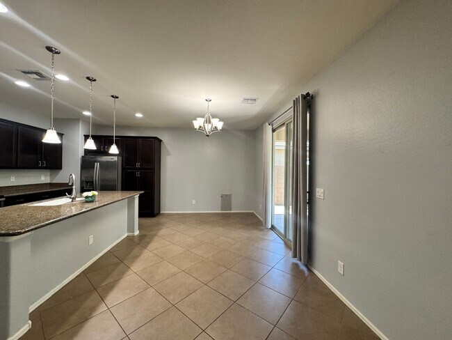 Building Photo - 4 BEDROOM HOME IN COLDWATER RANCH