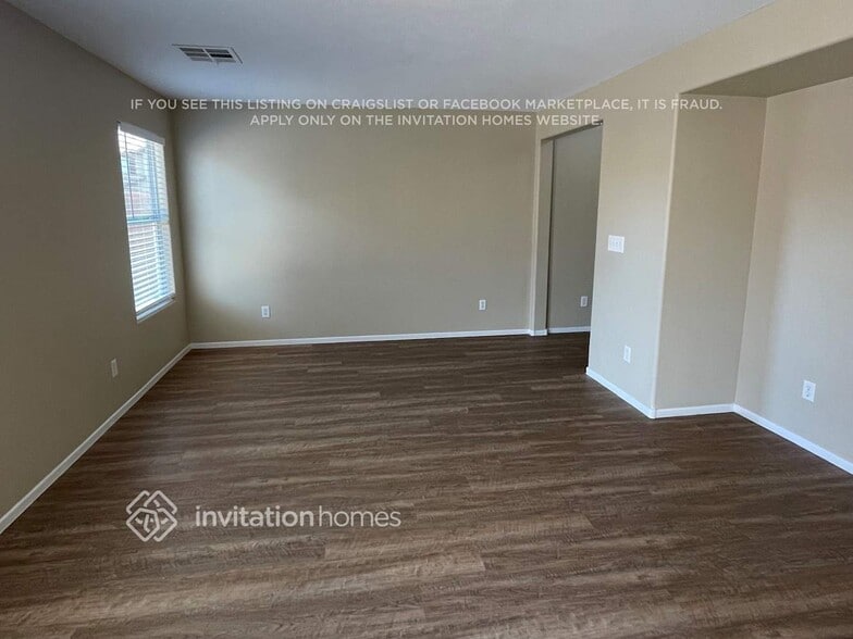 Building Photo - 9331 Wild Lariat Ave