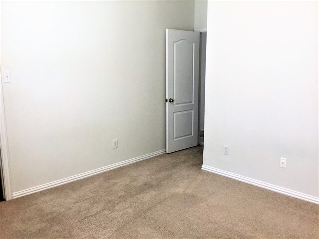 Building Photo - 2500 Kariba Ln