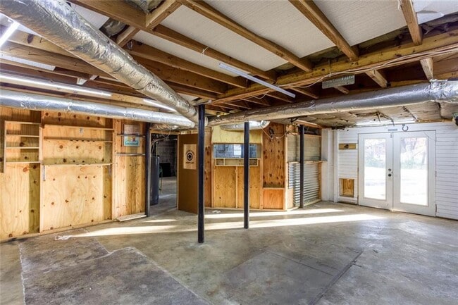 Building Photo - 2663 Hicks Rd