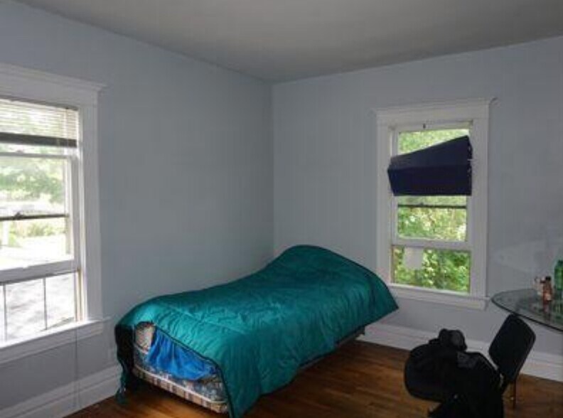 Building Photo - 412 W Vine St