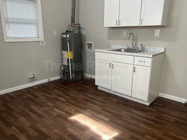 Building Photo - 633 Pennsylvania Ave