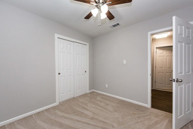 Building Photo - 3BD/1BA Ranch in Cabarrus Woods!