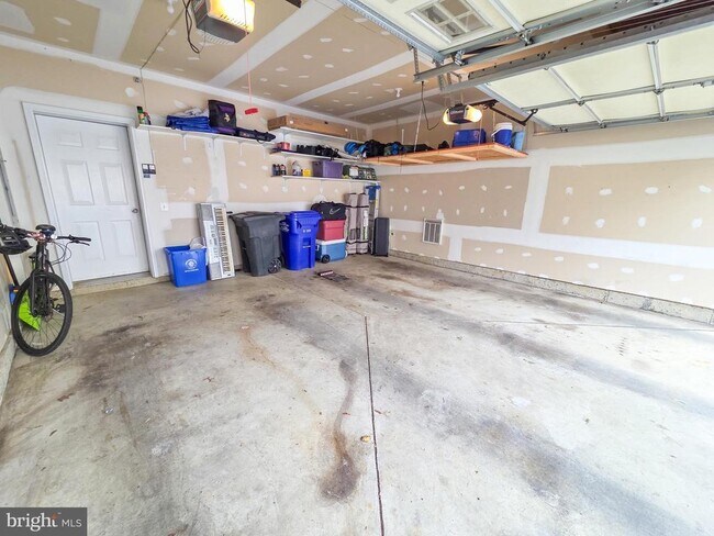 Building Photo - 2216 Highfly Terrace