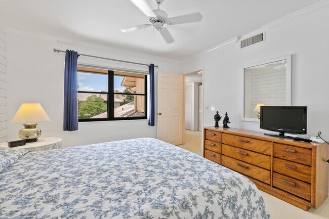 Building Photo - 17110 Waterbend Dr