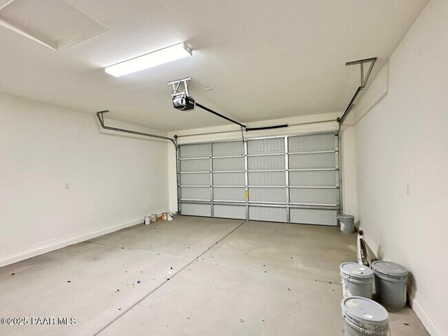 Building Photo - 7701 E Fieldstone Dr