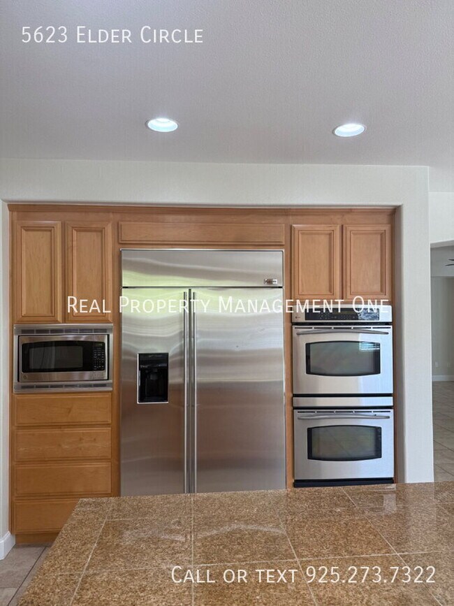 Building Photo - 5623 Elder Cir