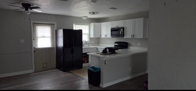 Building Photo - 5639 Fourth Ave