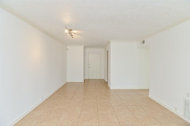 Building Photo - 5353 Institute Ln