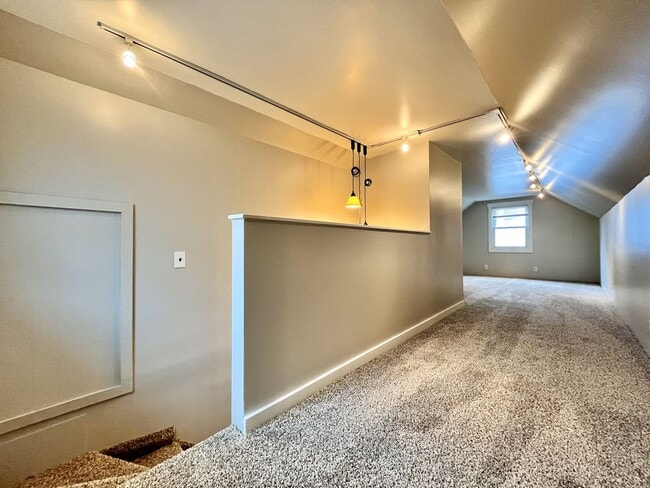 Building Photo - Three Bedroom Home in Northeast Grand Rapids