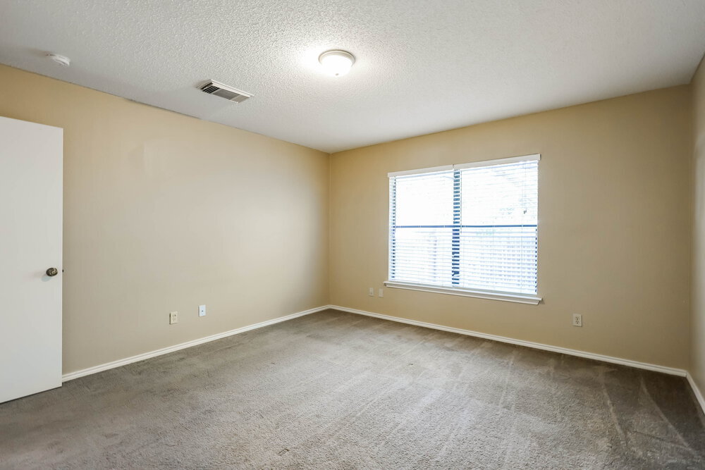 Building Photo - 10736 Juniper Pass