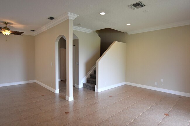 Building Photo - 10395 Little Mustang Way