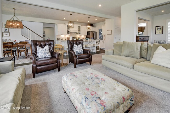 Building Photo - 3407 Grassland Ct