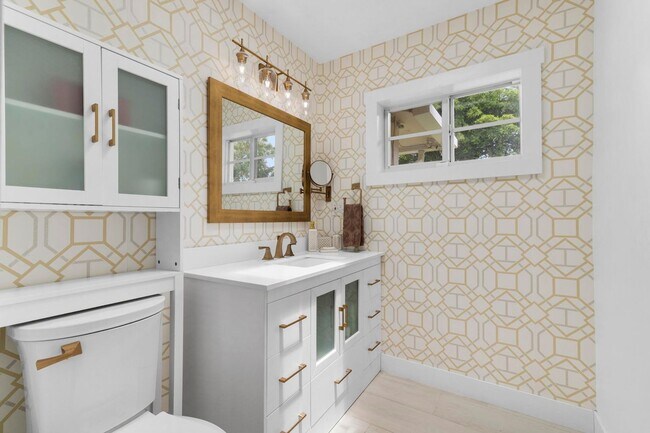 Building Photo - 5516 Colbright Rd