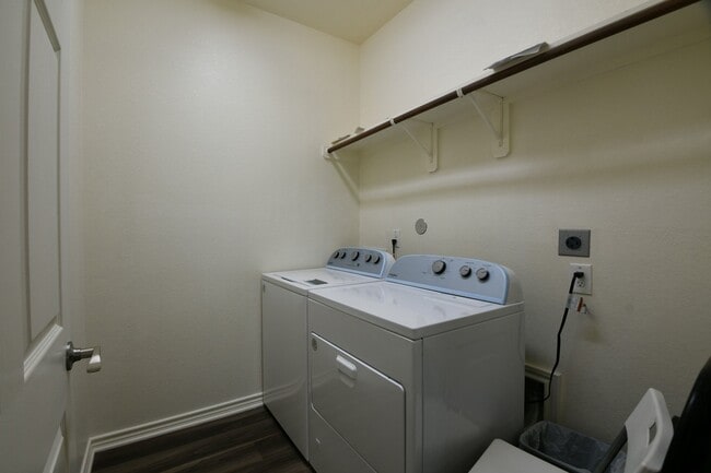 Building Photo - 5817 Gaston