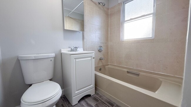 Building Photo - Gorgeous single-family Home