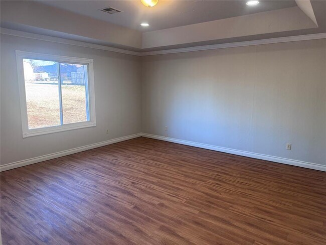 Building Photo - 5104 Triplett Rd