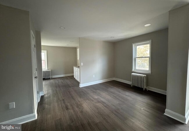 Building Photo - 7250 Radbourne Rd