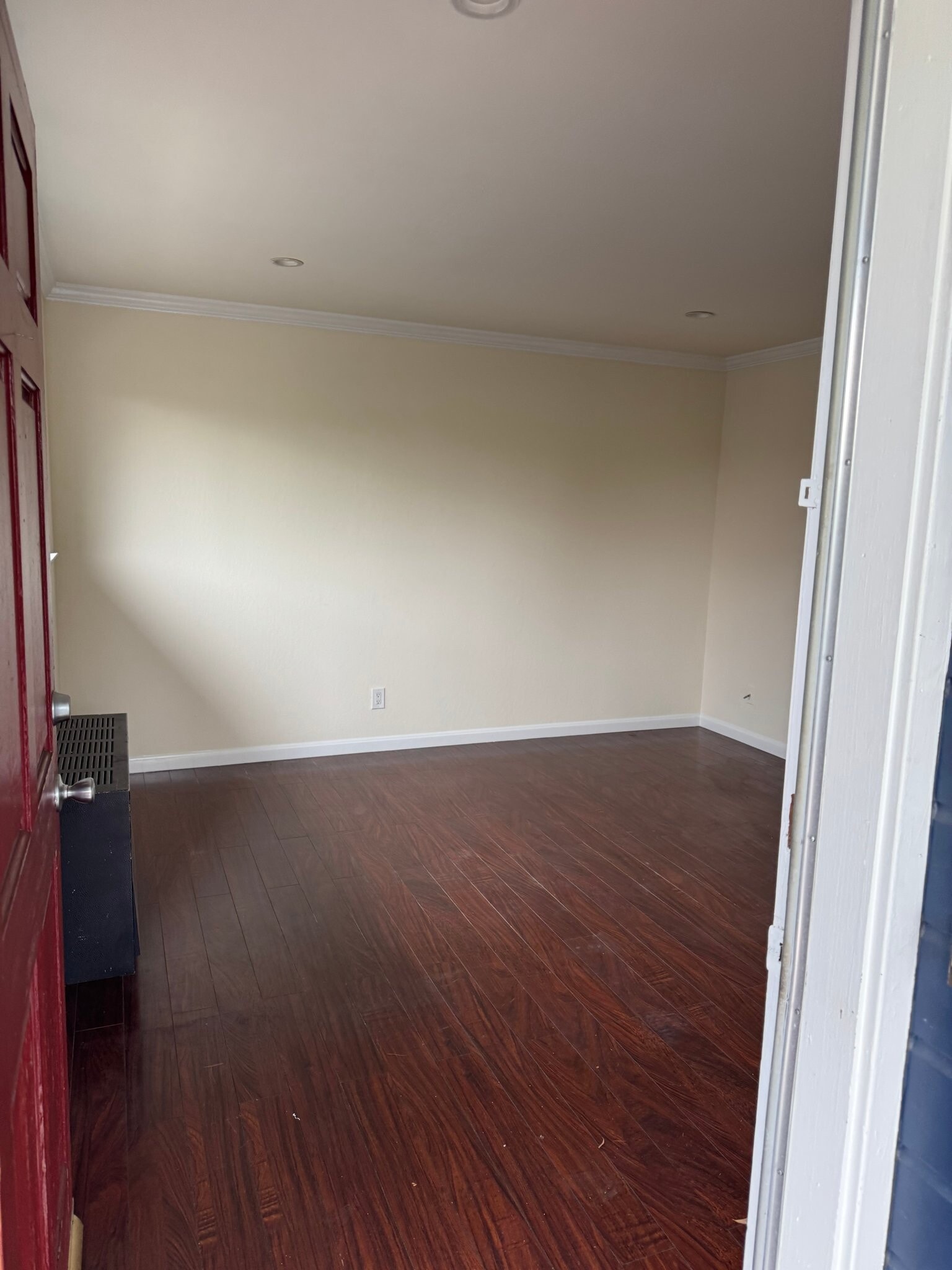 Building Photo - 27 Stevens Pl