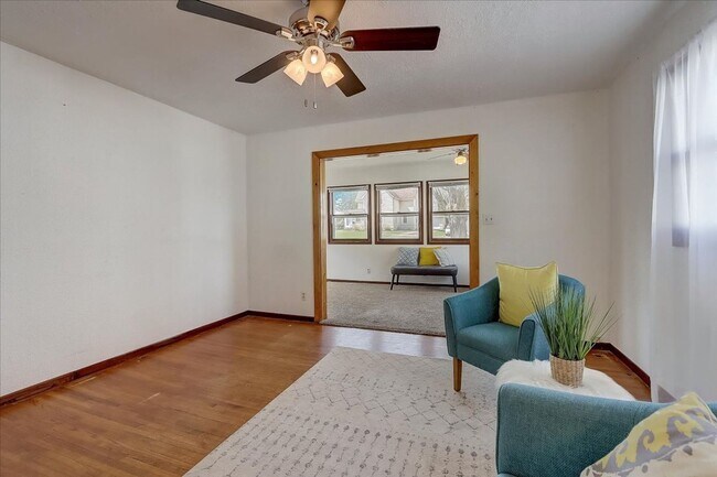 Building Photo - 4Bed/2Bath - Home For Rent in Fort Atkinson