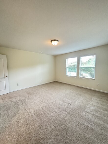Building Photo - 3411 Antler View Dr