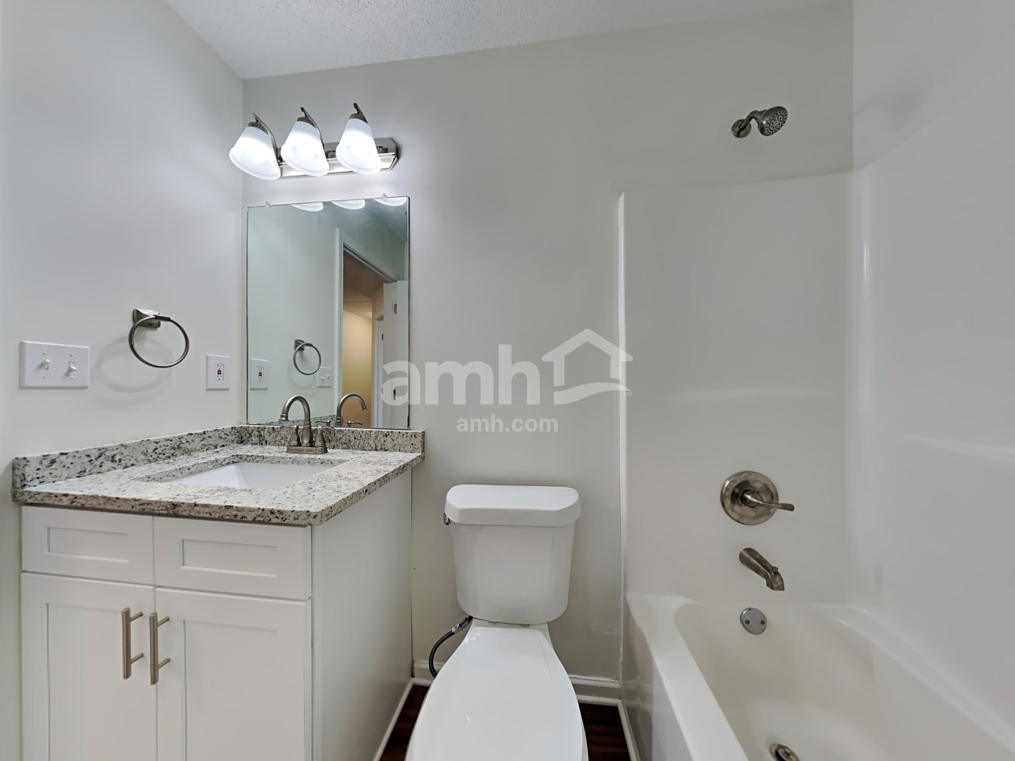 Building Photo - 5755 Fawn Dr