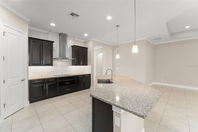 Building Photo - 13833 Behring Ave