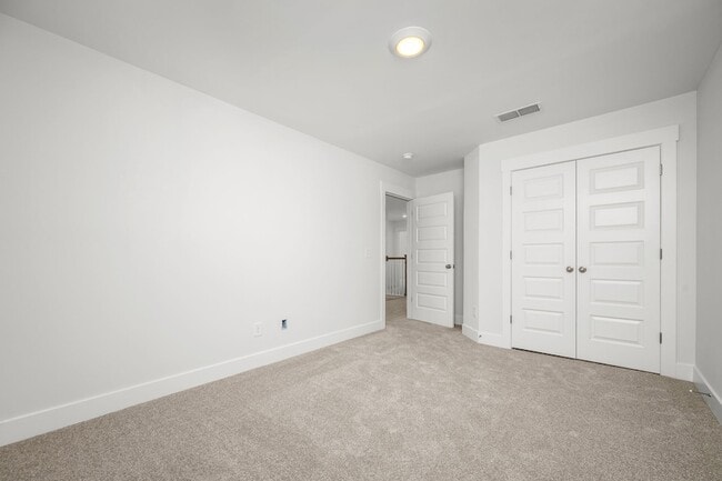 Building Photo - 2626 Unitas Dr