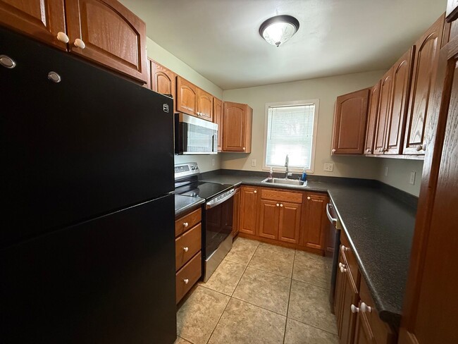 Primary Photo - Spacious 4 Bedroom, 2 Bath Home — Walk to ...