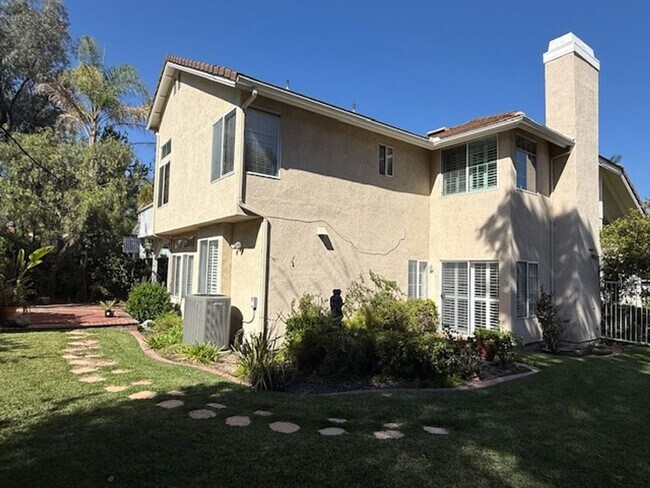 Building Photo - Over 3000 sq feet in Trabuco Canyon