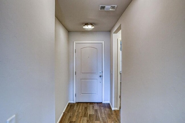 Building Photo - 3232 Mt Nebo Dr