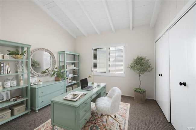 Building Photo - 210 Via Ithaca