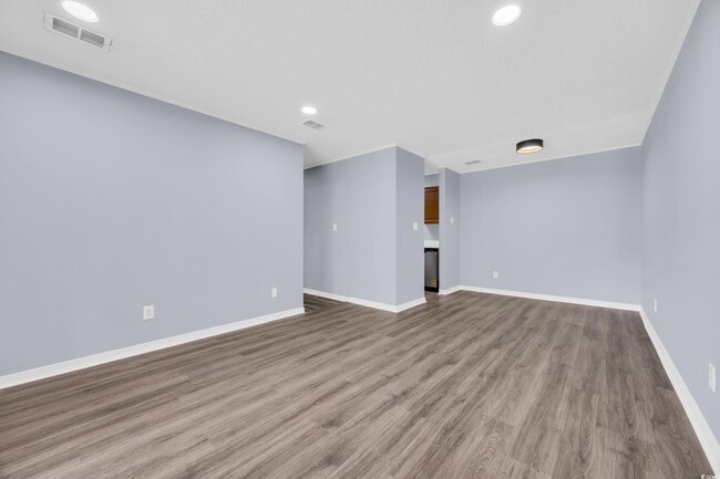Building Photo - 950 Forestbrook Rd