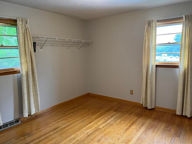 Building Photo - 328 East King Street-Home with loads of space