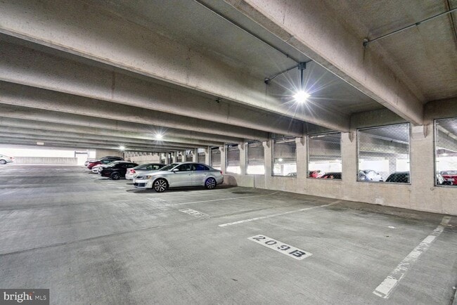 Building Photo - 12949 Centre Park Cir