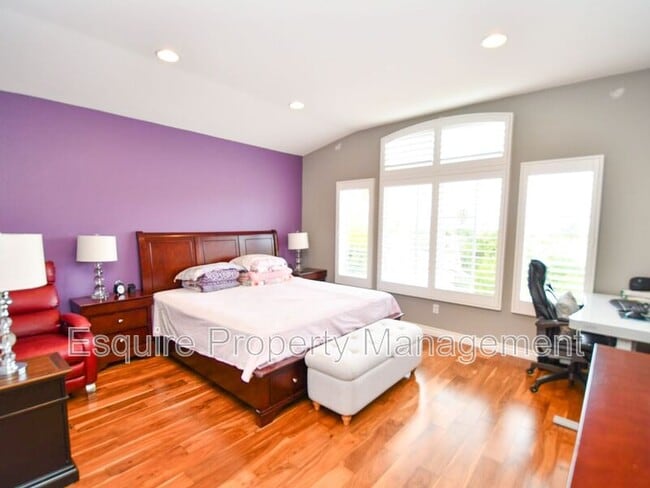 Building Photo - 2881 Silk Oak Ave