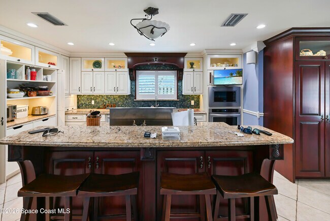 Building Photo - 2230 Sykes Creek Dr