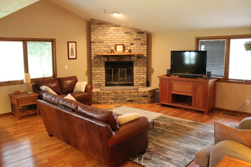 Building Photo - 508 Kenwood Drive