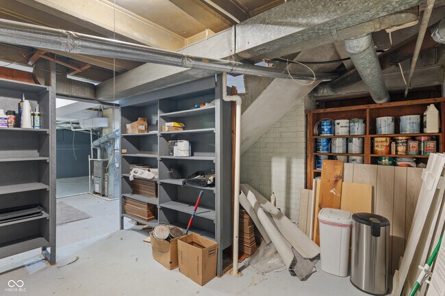 Building Photo - 6380 Hazelwood Ave