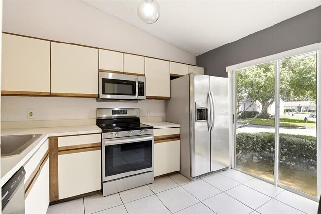 Building Photo - 917 Pebble Creek Cir