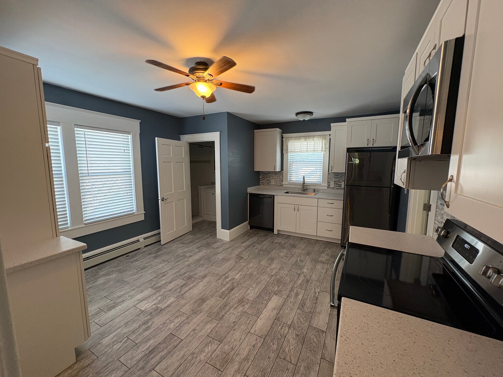 Kitchen - 2 1/2 Courtland St