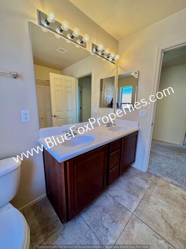 Building Photo - 14615 S Avenida Cucana