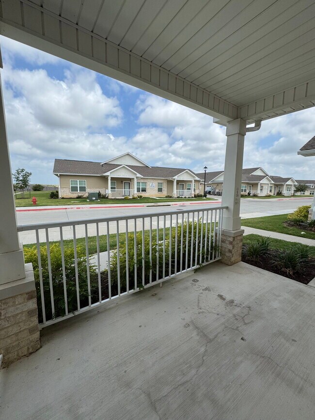 Building Photo - 8106 Cibolo Hills Pkwy