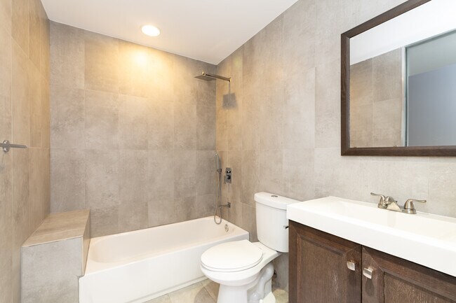 Building Photo - 1422 N 7th St